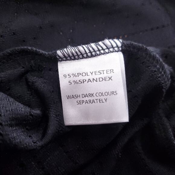 NWT Embroidered Eyelet Blouse Top Sz M Black Flutter Sleeves Geometric Beach - Picture 7 of 9